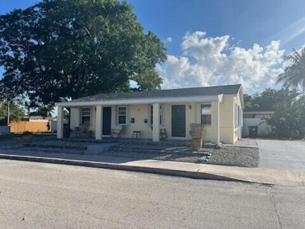 Lake Worth Town, 1202 S M St, Lake Worth Beach, Florida 33460, image 2
