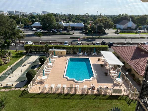 Garden Aire Village, 2601 NE 14th Street Cswy #535, Pompano Beach, Florida 33062, image 1