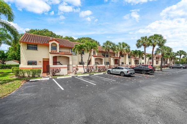 206 Congressional Way, Deerfield Beach, Florida 33442, image 1