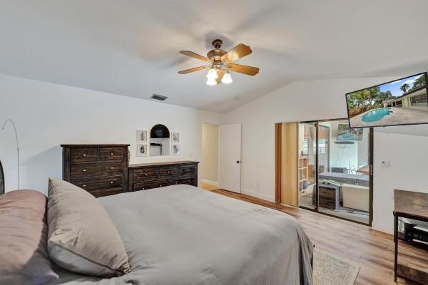 Jacaranda Lakes, 10050 NW 14th St, Plantation, Florida 33322, image 1