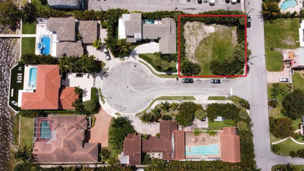 Lakeside Palms, 7 Lakeside Palms Ct, Lake Worth Beach, Florida 33460, image 1