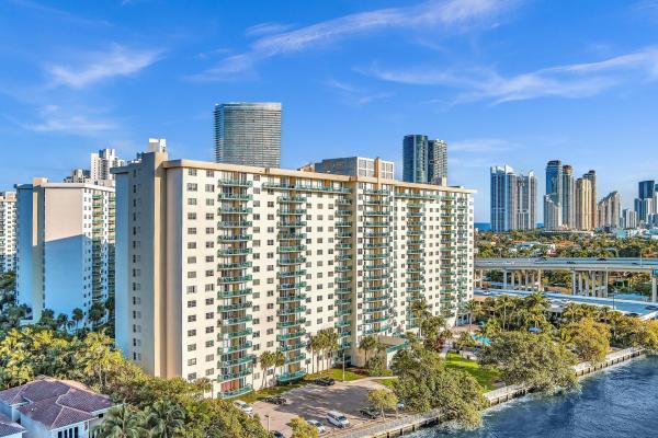 Oceanview A, 19390 Collins Ave #421, Sunny Isles Beach, Florida 33160, image 2
