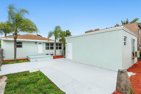 Northwood Harbor, 510 56th St, West Palm Beach, Florida 33407, image 1