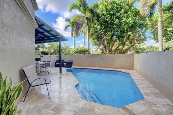 921 Osceola Dr #4, Boca Raton, Florida 33432, image 2