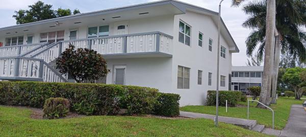 157 Andover G, West Palm Beach, Florida 33417, image 3