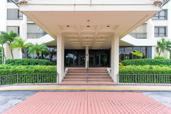 The Palm Beach House, 5600 N Flagler Dr #910, West Palm Beach, Florida 33407, image 2
