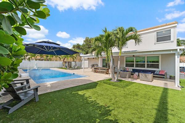 Siena Oaks, 10295 Allamanda Blvd, Palm Beach Gardens, Florida 33410, image 2