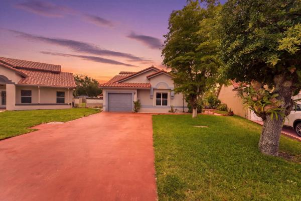19035 NW 54th Pl, Miami Gardens, Florida 33055, image 1