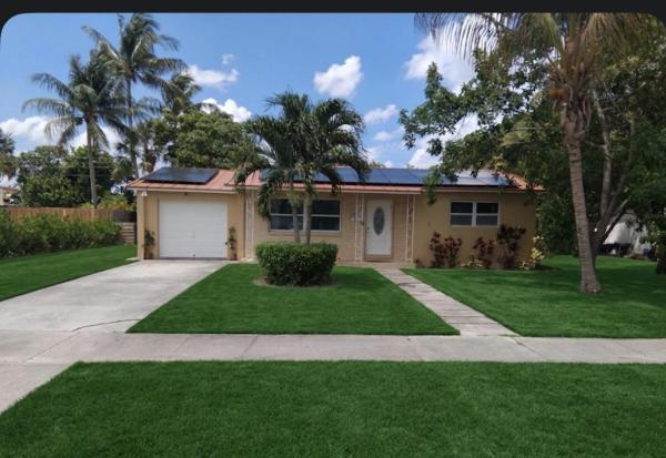 729 Ilex Ct, Lake Park, Florida 33403, image 1