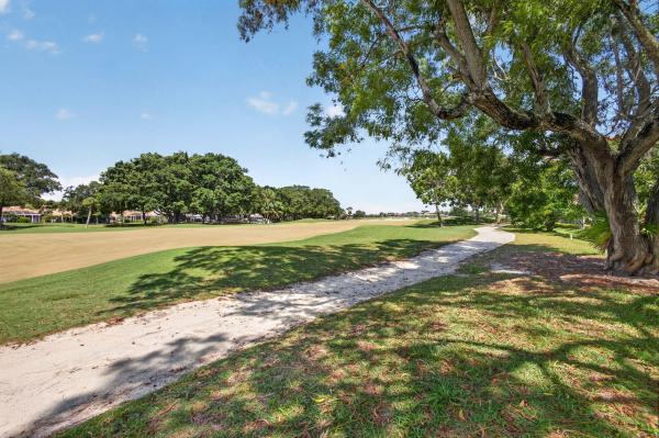 Villa D'Este, 48 Via Del Corso, Palm Beach Gardens, Florida 33418, image 3