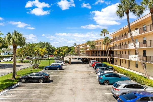 Isle Of Boca Dunes, 9355 SW 8th St #109, Boca Raton, Florida 33428, image 1