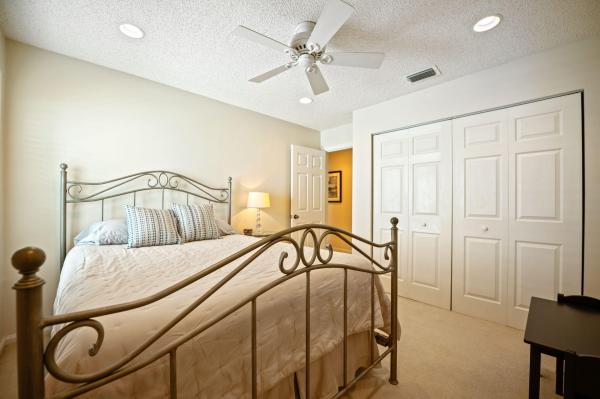 Heritage Lake, 804 Heritage Dr, Weston, Florida 33326, image 3