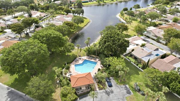 6906 Palmar Ct, Boca Raton, Florida 33433, image 2