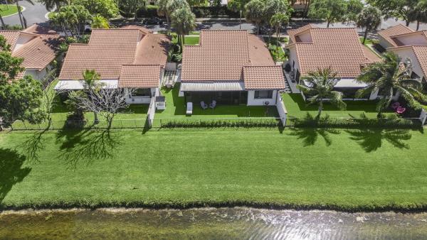 Villas Of Bear Lakes Estates North, 2631 Mohawk Cir, West Palm Beach, Florida 33409, image 1