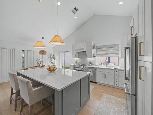 Villas Of Bear Lakes Estates North, 2631 Mohawk Cir, West Palm Beach, Florida 33409, image 3