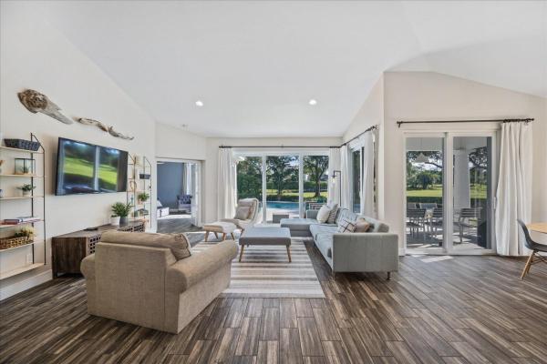 Muirfield, 2466 Muir Cir, Wellington, Florida 33414, image 2