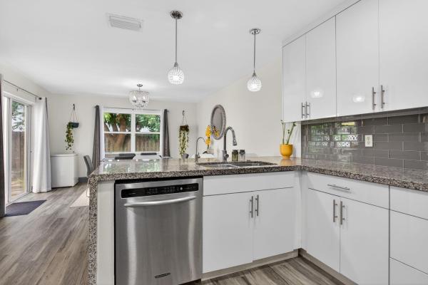 4131 Eastridge Cir, Deerfield Beach, Florida 33064, image 2
