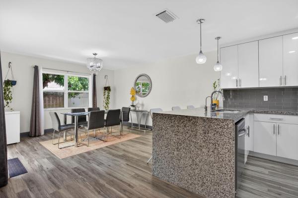4131 Eastridge Cir, Deerfield Beach, Florida 33064, image 3