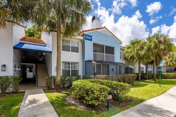 Bocar, 3237 Clint Moore Rd #103, Boca Raton, Florida 33496, image 1
