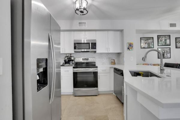 Bocar, 3237 Clint Moore Rd #103, Boca Raton, Florida 33496, image 2