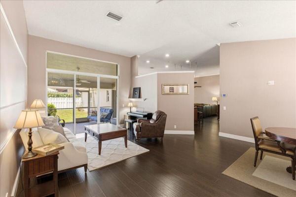Heritage Lake, 830 Heritage Dr, Weston, Florida 33326, image 2