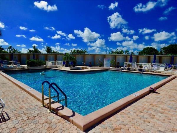 Imperial Point Colonnades, 2161 NE 68th St #312, Fort Lauderdale, Florida 33308, image 2