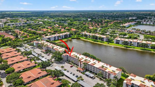 Huntington Pointe, 6193 Pointe Regal Cir #402, Delray Beach, Florida 33484, image 2