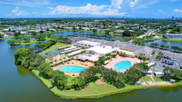59 Plymouth G, West Palm Beach, Florida 33417, image 3