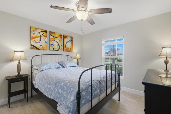 375 SW Vista Lake Dr, Port St. Lucie, Florida 34953, image 2