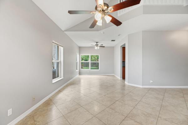 7634 Trenton Dr, Lake Worth, Florida 33467, image 1