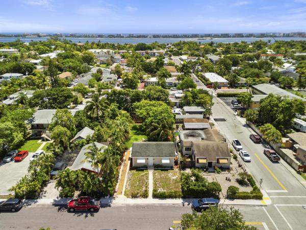 Lake Worth Town, 926 S L St, Lake Worth Beach, Florida 33460, image 2
