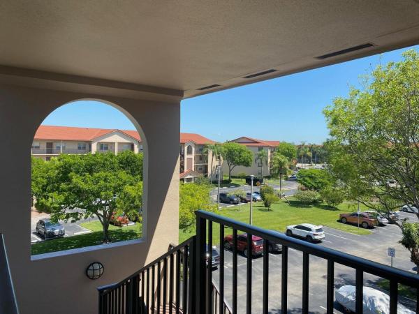 Hawthorne At Century Village, 13100 SW 11th Ct #412C, Pembroke Pines, Florida 33027, image 1