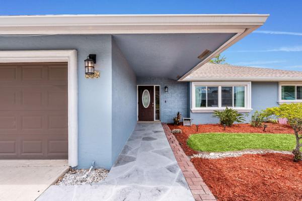 Sugar Pond Manor, 986 Cherry Ln, Wellington, Florida 33414, image 1