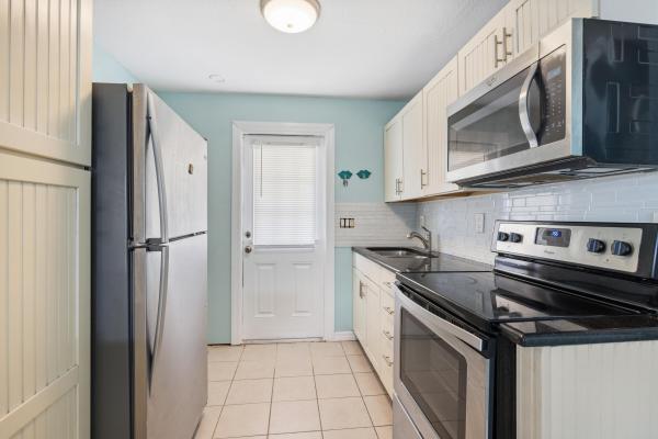 Riverview Manor, 122 Julian Dr, Fort Pierce, Florida 34946, image 2