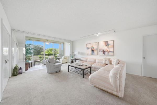 Palm-Aire Country Club 6, 3800 Oaks Clubhouse Dr #410, Pompano Beach, Florida 33069, image 1
