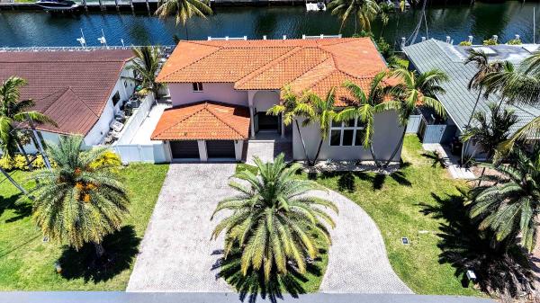 Eastern Shores, 3341 NE 170th St, North Miami Beach, Florida 33160, image 2