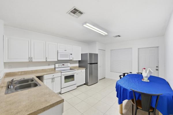 Fort Pierce Residential, 1311 Emerald Ter, Fort Pierce, Florida 34950, image 1