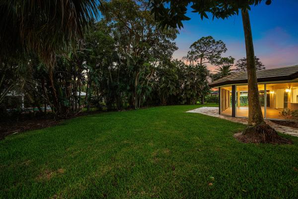 Pine Villas, 433 Pine Villa Dr, Atlantis, Florida 33462, image 3