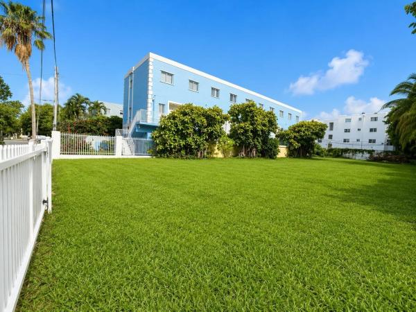 Brickell Riverview, 829 SW 2nd St, Miami, Florida 33130, image 1