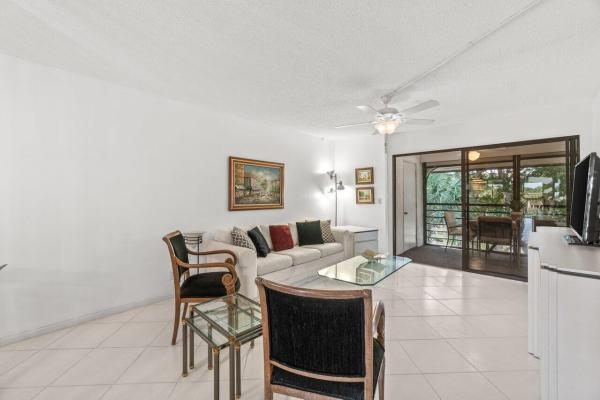 5380 Cedar Lake Dr #303, Boynton Beach, Florida 33437, image 1