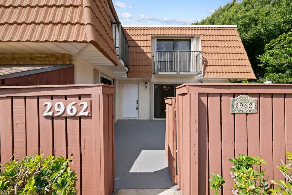Waterford Courtyards At Crystal Lakes North, 2962 SW 12th St, Deerfield Beach, Florida 33442, image 3