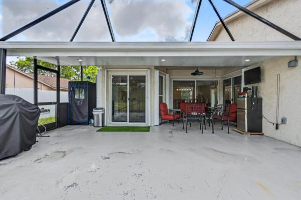 Bonaventure Lakes, 16942 SW 5th Way, Weston, Florida 33326, image 3