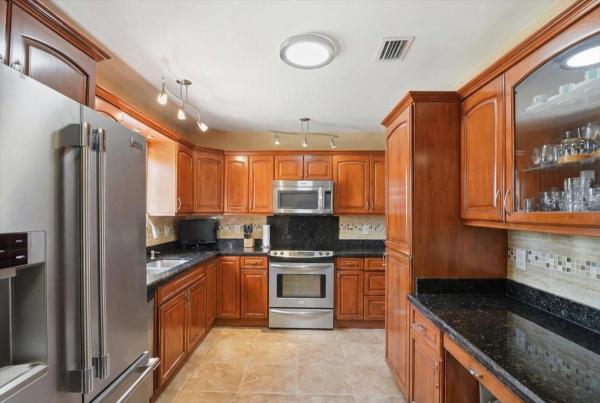Hollywood Hills, 4014 Johnson St, Hollywood, Florida 33021, image 2