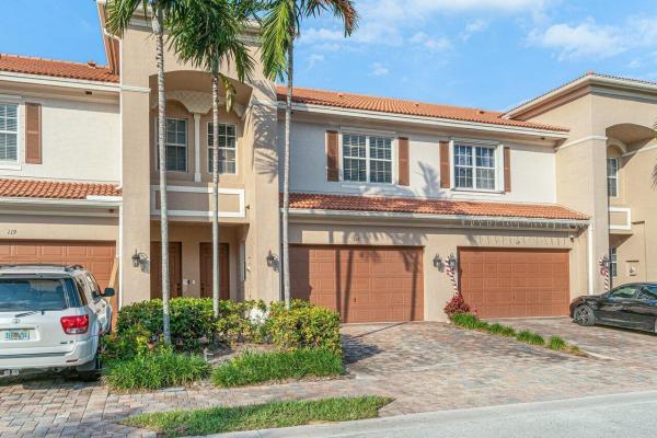 Carriage Pointe Townhomes, 118 Lancaster Rd, Boynton Beach, Florida 33426, image 1