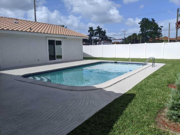 University Gardens, 5066 NW 3rd Ave, Boca Raton, Florida 33431, image 2