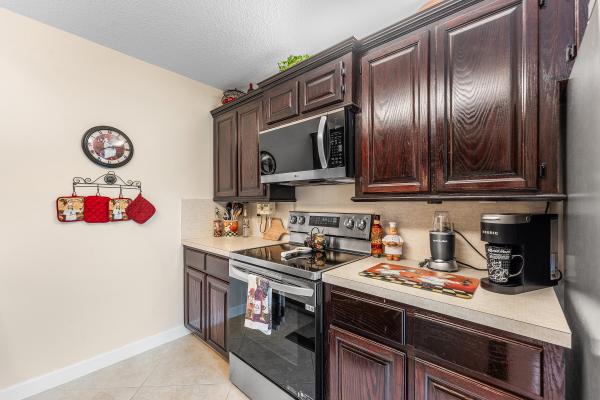 Sherwood Lakes, 2005 20th Ln, Greenacres, Florida 33463, image 2