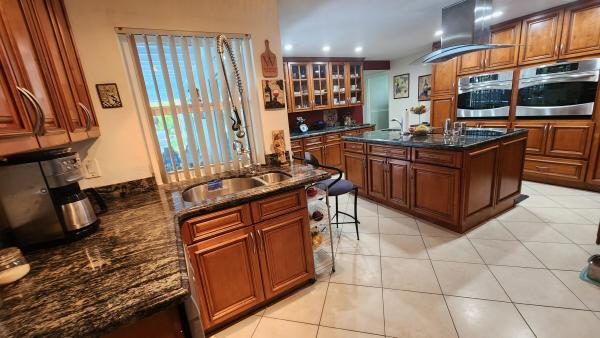 Oriole Margate, 6522 NW 1st St, Margate, Florida 33063, image 1