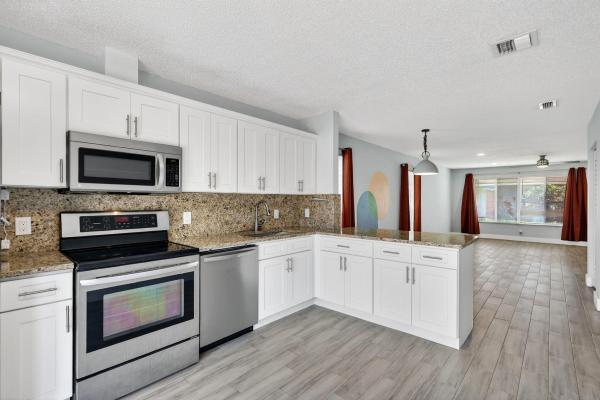 Forest Glen Townhouses, 4851 Orleans Ct #D, West Palm Beach, Florida 33415, image 1