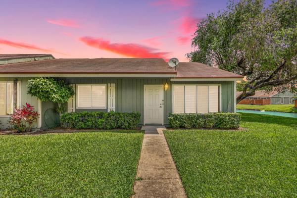 Forest Glen Townhouses, 4851 Orleans Ct #D, West Palm Beach, Florida 33415, image 1