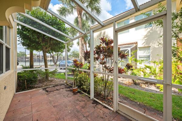 Arbor Green Of Deer Creek, 2978 Deer Creek Country Club Blvd, Deerfield Beach, Florida 33442, image 1